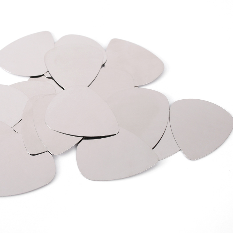 밝고 생생한 사운드를 위한 10개들이 스테인리스 스틸  - Electric Guitar Pick Pack 리뷰 및 가격